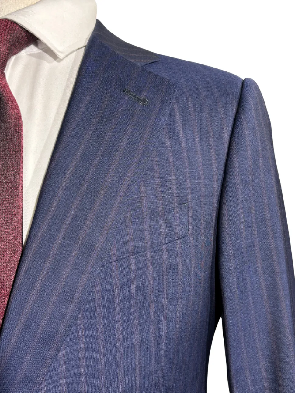 Armani Collezioni S-Line Blue With Burgundy Pinstriped Notch Lapel Wool 2-Button Suit - 36R