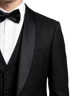 Armani Collezioni Solid Black Modern Fit Shawl Lapel 2-Button 3 piece Wool Tuxedo 34R