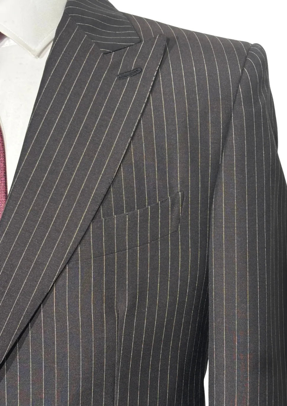 Brioni Mens Dark Brown Pinstripe Fully-Canvassed Peak Lapel Classic Fit 3-Piece Wool Blend Suit - 40S