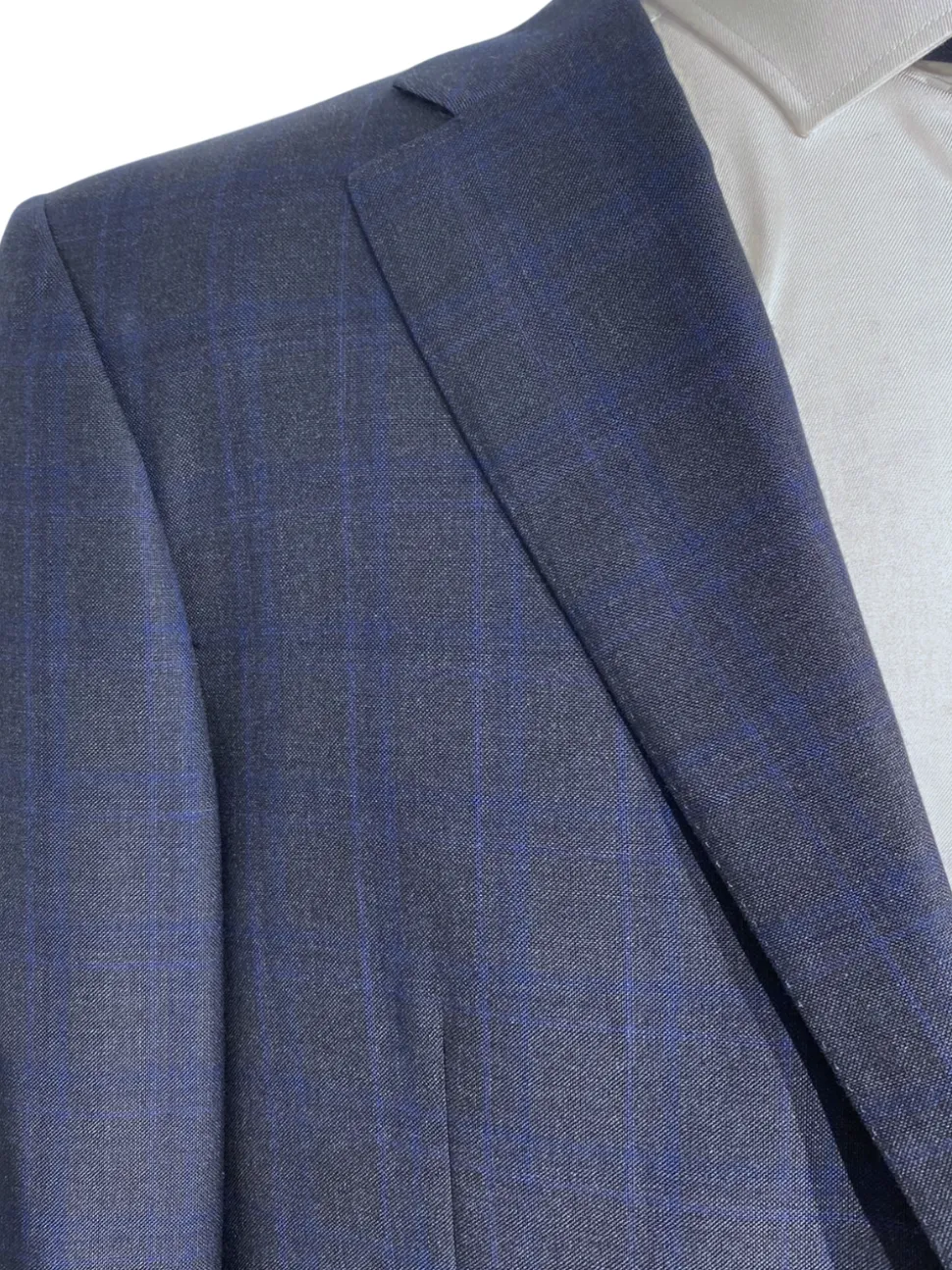 Canali Navy Blue Plaid Notch Lapel Classic Fit 100% Wool 2 Button Suit 48L