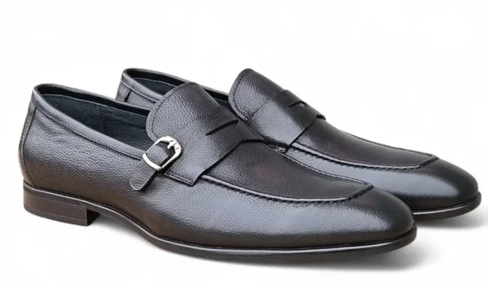 Carrucci Men's Black Leather Buckle Penny Strap Loafers