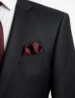 Hugo Boss Black Geometric Texture Slim Fit Notch Lapel Super 100’s Wool 2-Button Suit 42R