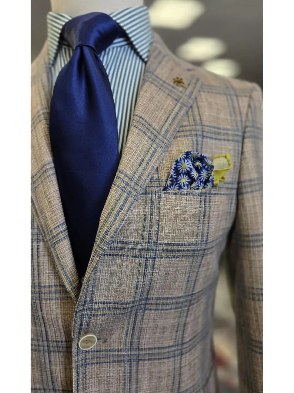Label E Mens Tan Plaid Classic Fit Stretch 2 Button Blazer Sportcoat